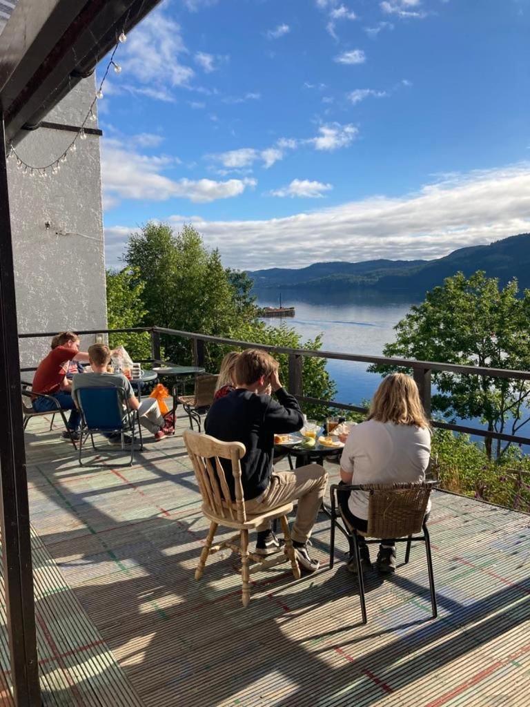 Loch Ness Lochside Hostel Invermoriston Exterior foto
